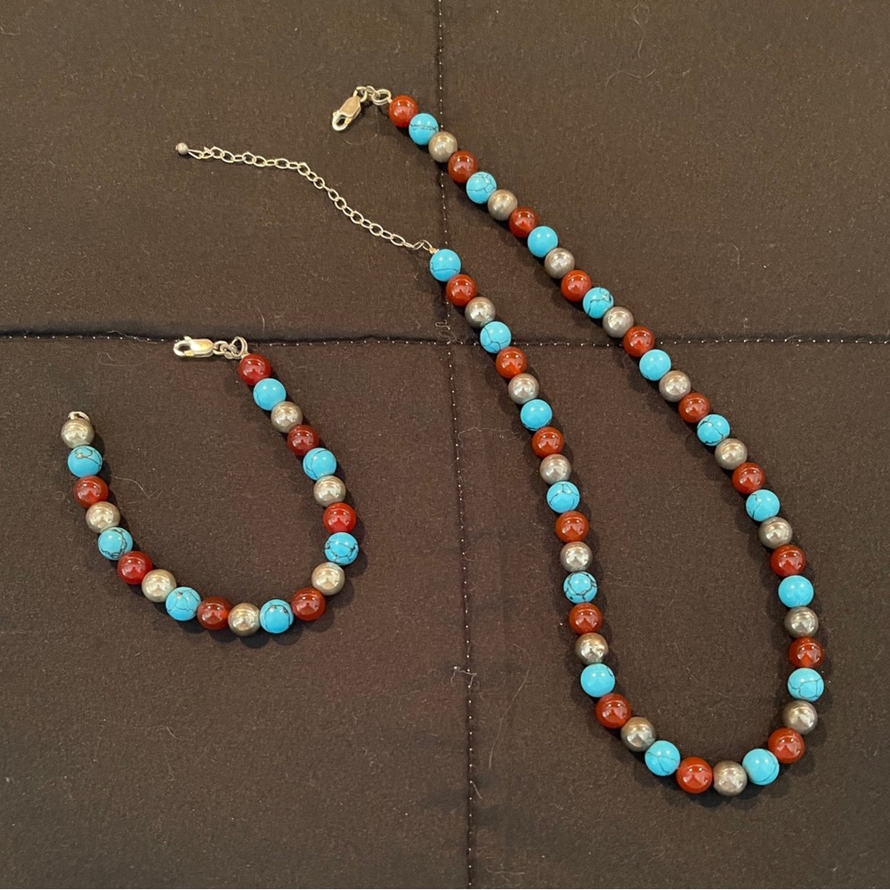 Beaded Necklace and Bracelet Set